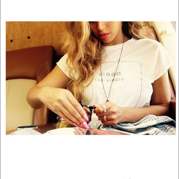 The Laundry Room T-shirt - Picture 5 of 7